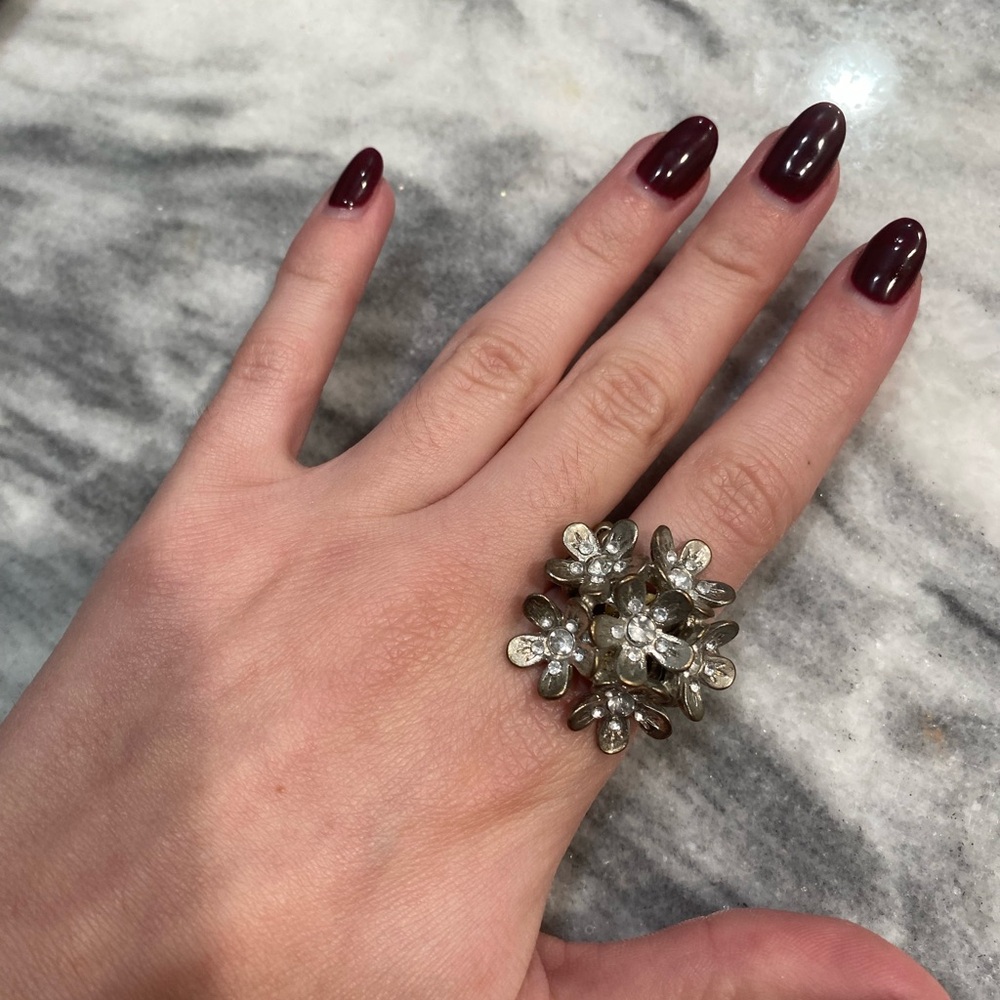 Silver flower boquet ring